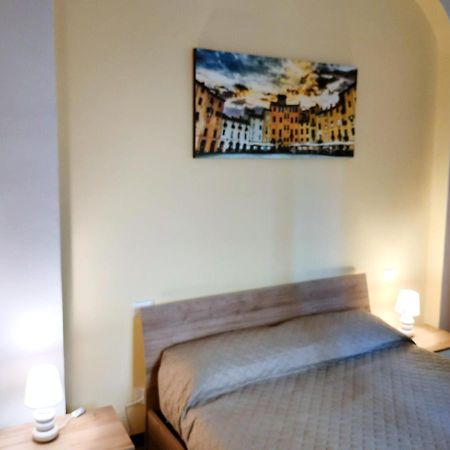 The Walls Apartment Lucca Exterior foto