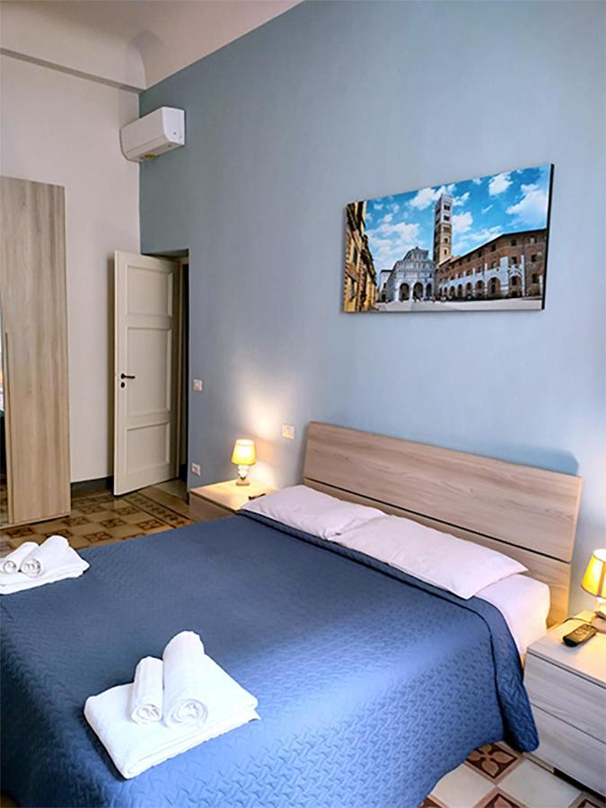 The Walls Apartment Lucca Exterior foto