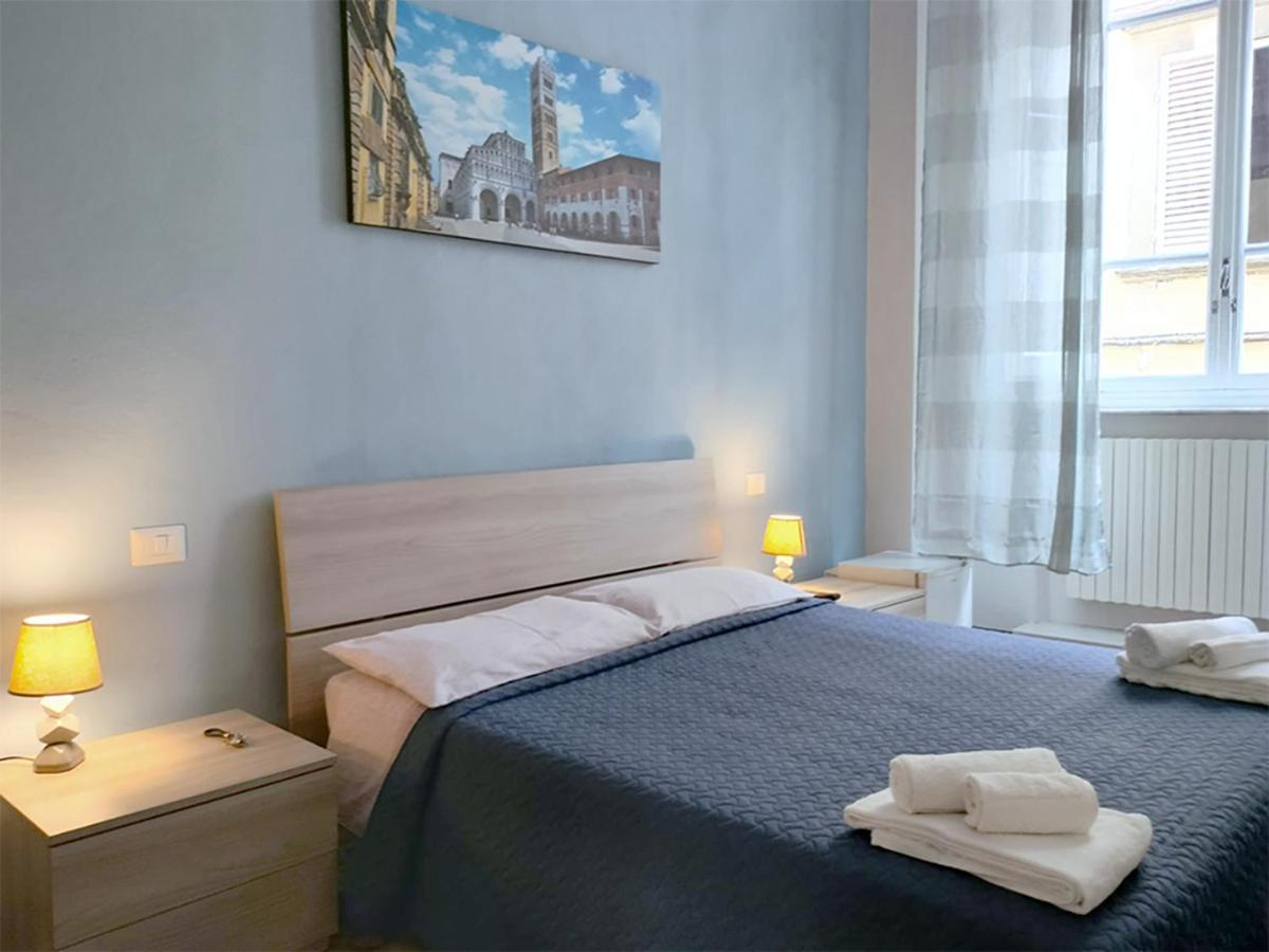 The Walls Apartment Lucca Exterior foto