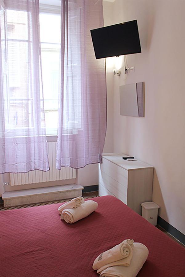 The Walls Apartment Lucca Exterior foto