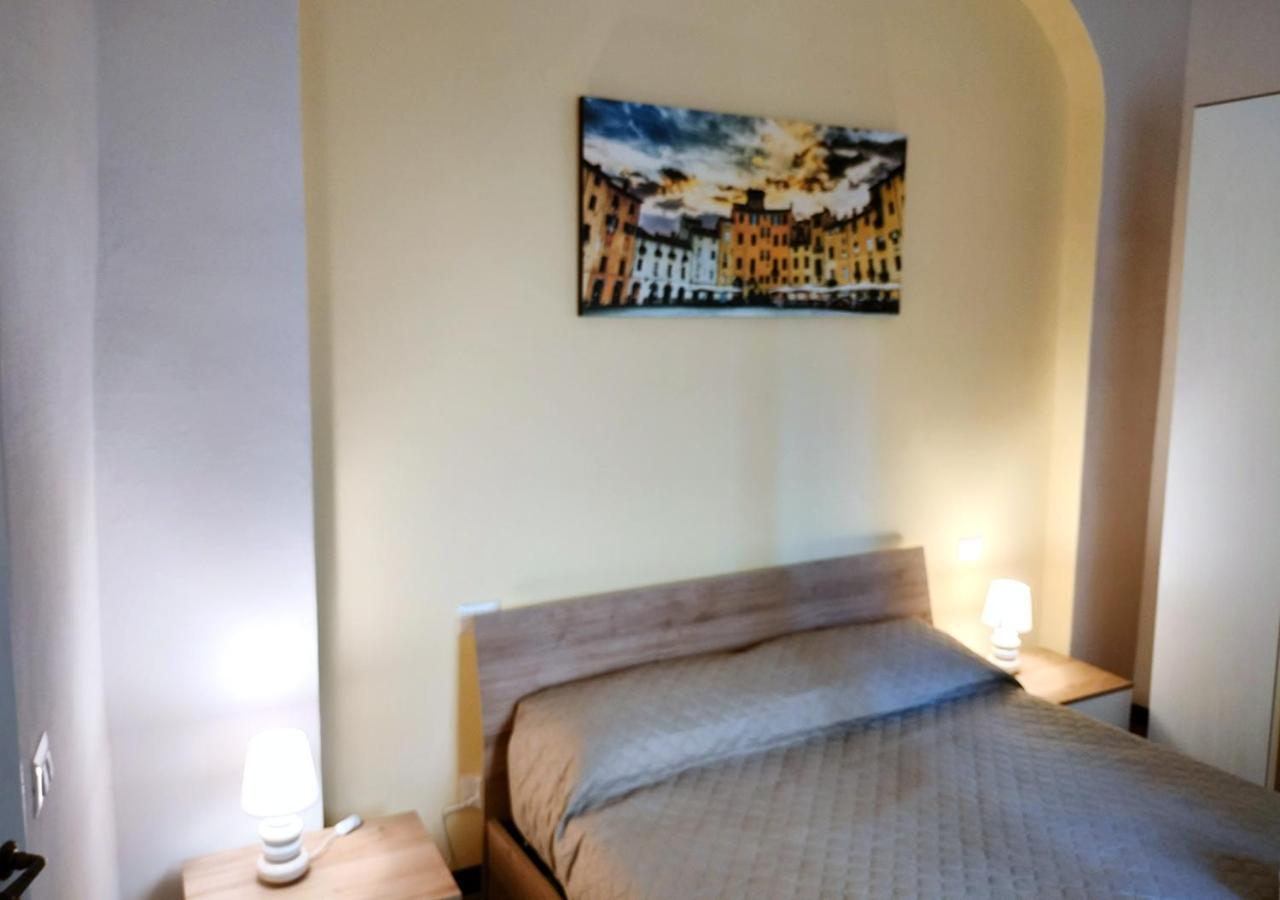 The Walls Apartment Lucca Exterior foto